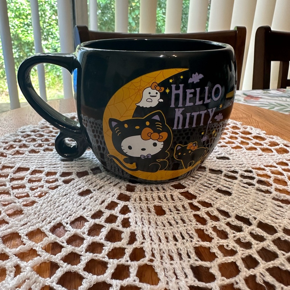 Halloween HELLO KITTY coffee mug - Picture 4 of 5